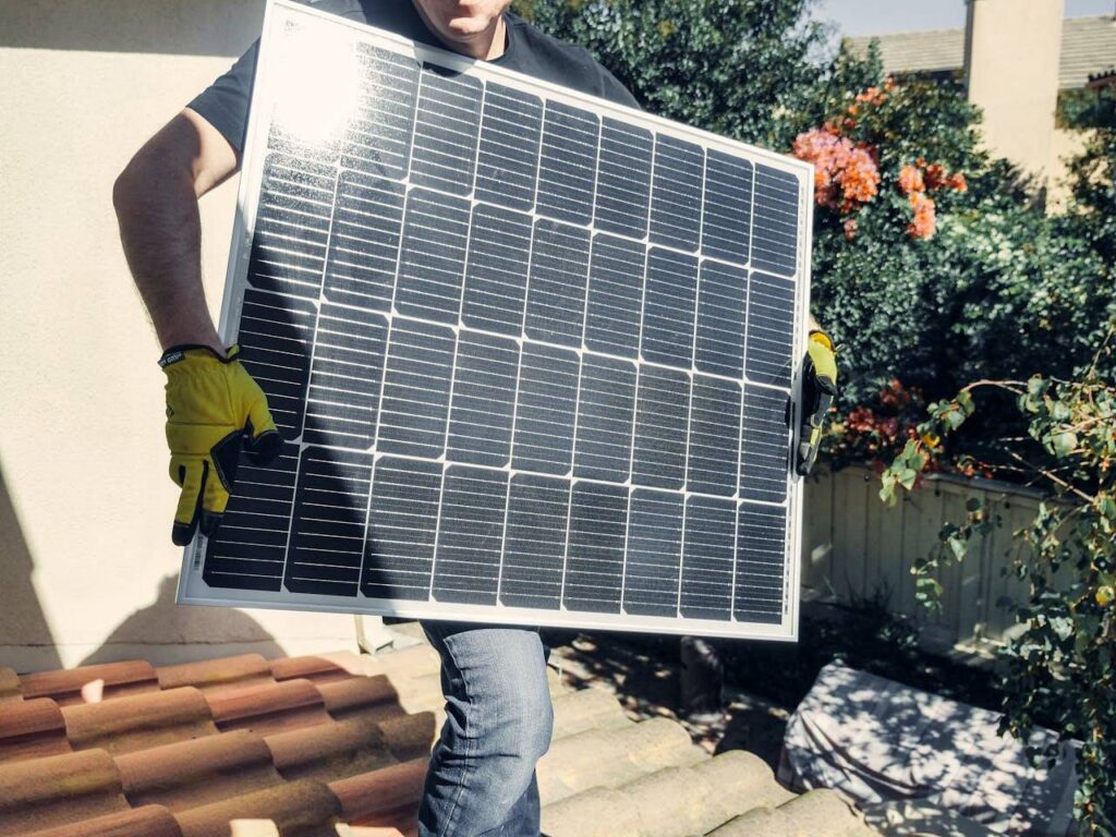 Jak dobrać moc instalacji fotowoltaicznej do swojego domu?